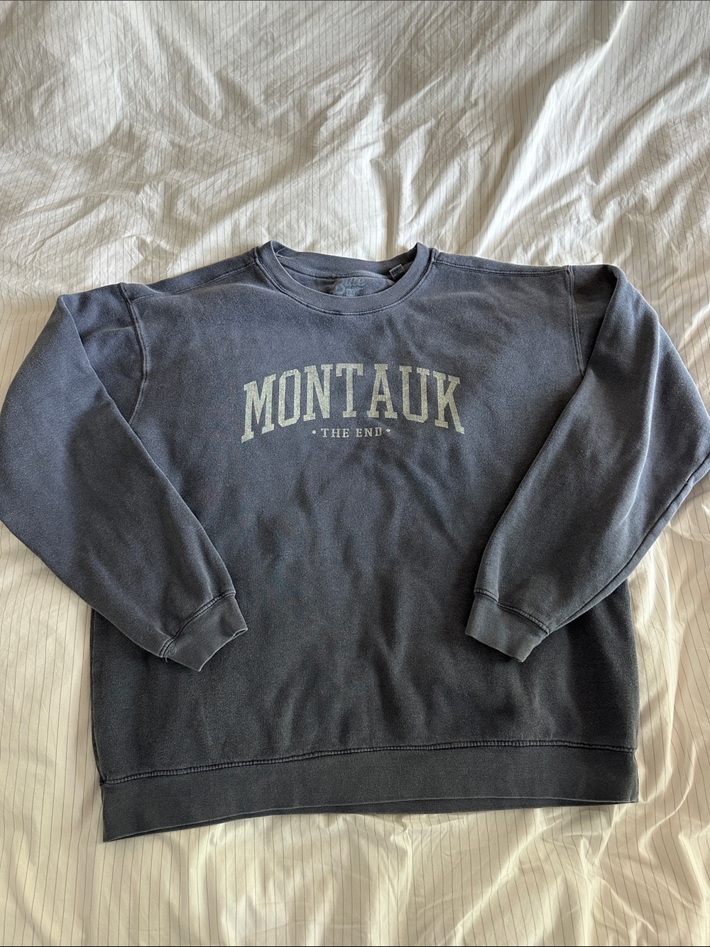 Blue 84 - Crewneck Sweatshirt in Faded Navy Montauk